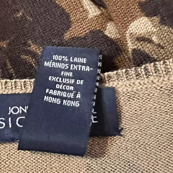 Jones New York. Size Large. Extra Fine Merino Wool Cardigan. Brown. B28 - Picture 6 of 6